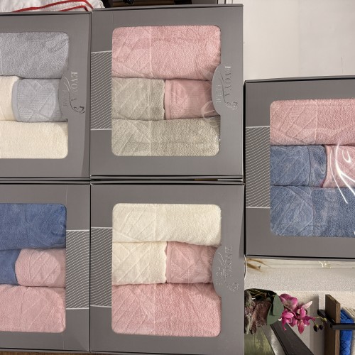 KISMİ KADİFE HAMAM TAKIMI PİRAMİT DESEN %100 PAMUK 50-90 2 ADET+90-150 2 ADET